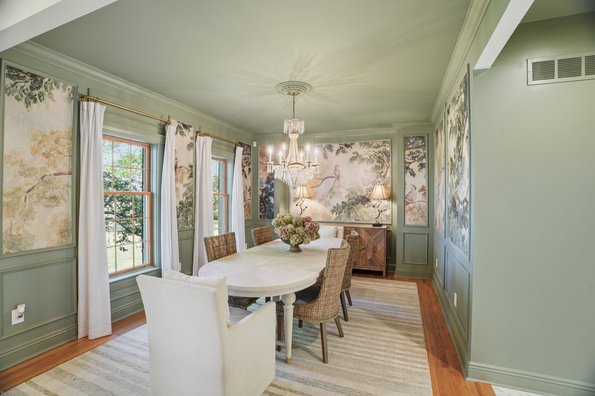 Luxury Dining Room